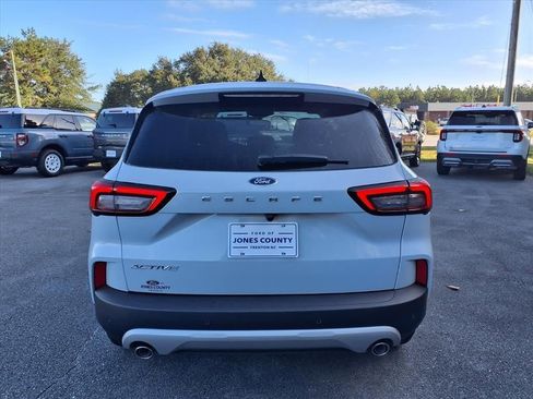 New 2025 Ford Escape Active image 3