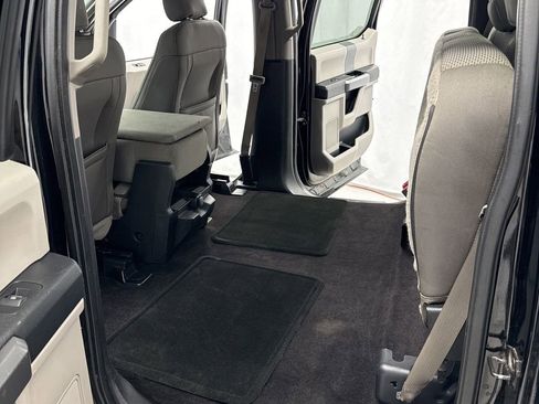 Used 2016 Ford F150 XLT w/ XTR Package image 43