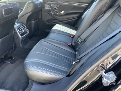 Used 2019 Mercedes-Benz S 560 Sedan image 18