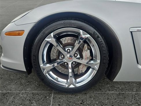 Used 2010 Chevrolet Corvette Grand Sport w/ Preferred Equipment Group image 14