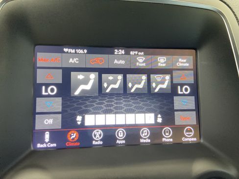 Certified 2020 Dodge Durango SXT w/ 3rd Row Seating Group image 17