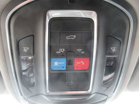 Used 2021 Jeep Grand Cherokee L Limited image 37