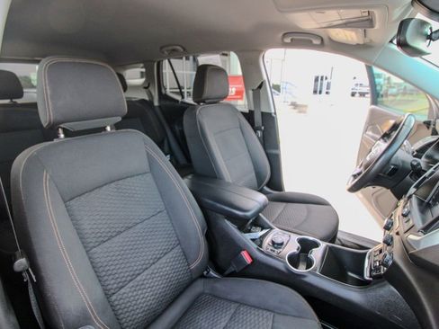 Used 2018 GMC Terrain SLE w/ Driver Convenience Package AWD/4WD image 15
