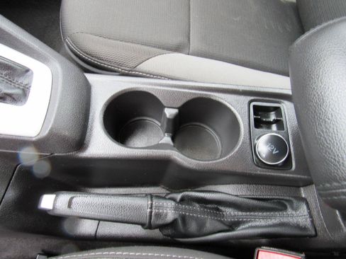 Used 2014 Ford Focus SE FWD image 17