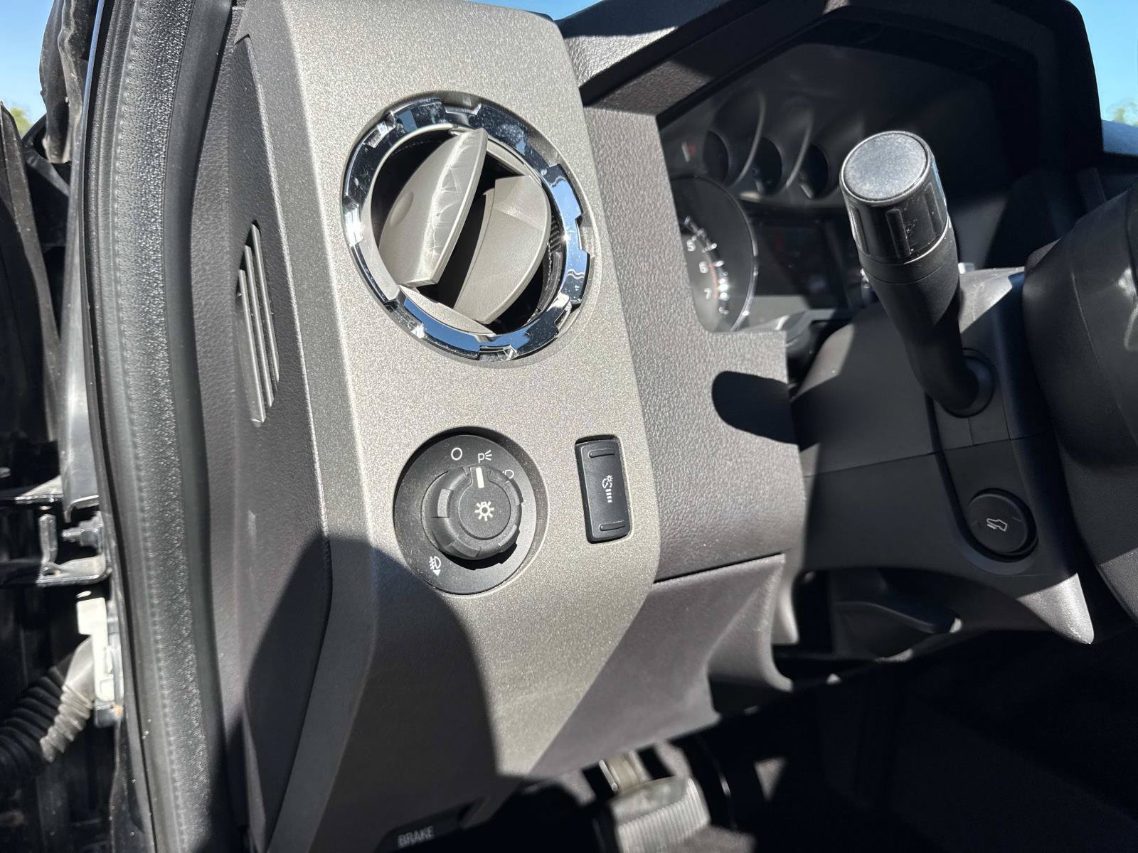 Used 2011 Ford F250 Lariat w/ Lariat Interior Pkg RWD image 20