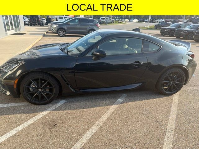 Used 2026 Toyota GR86 Premium w/ ALL Weather Mat Package (TMS) RWD image 4