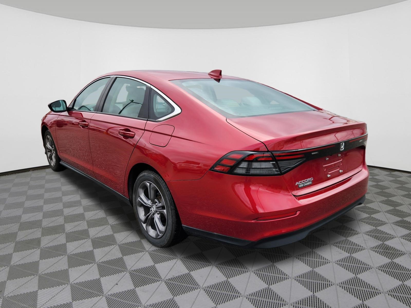 Used 2024 Honda Accord EX image 3