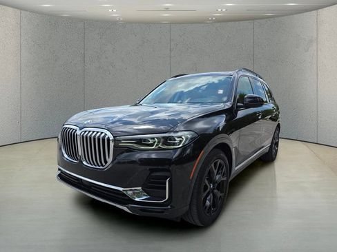 Used 2022 BMW X7 xDrive40i AWD/4WD image 11