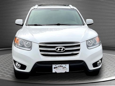 Used 2012 Hyundai Santa Fe SE image 2