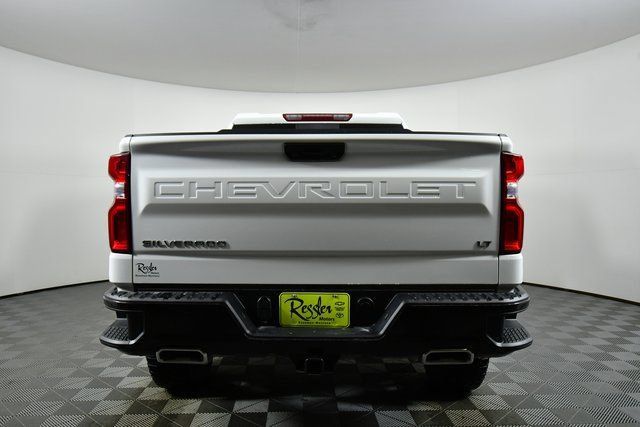 Used 2025 Chevrolet Silverado 1500 LT Trail Boss w/ Convenience Package II AWD/4WD image 12