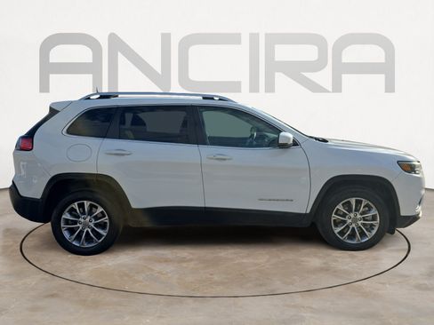 Used 2021 Jeep Cherokee Latitude Lux FWD image 11