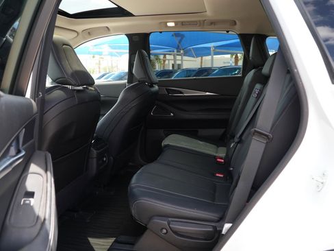 Used 2024 INFINITI QX60 Luxe w/ Performance Audio Package AWD/4WD image 19