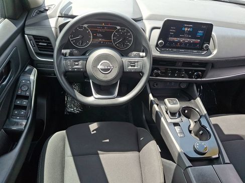 Used 2024 Nissan Rogue S AWD/4WD image 11