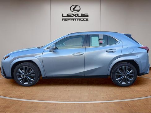 Used 2025 Lexus UX 300h AWD image 8