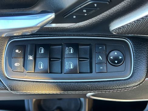 Used 2021 RAM 1500 Laramie image 13