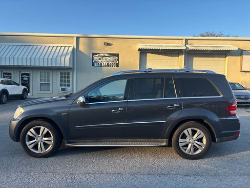 Used 2010 Mercedes-Benz GL 320 BlueTEC 4MATIC image 1