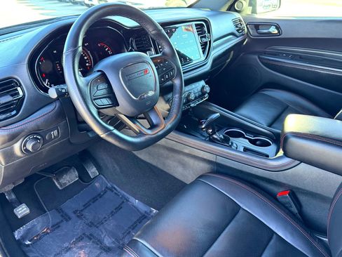 Used 2025 Dodge Durango GT image 11