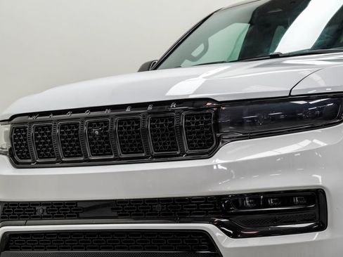 Used 2024 Jeep Grand Wagoneer L Series II w/ Quick Order Packagew 28T AWD/4WD image 2