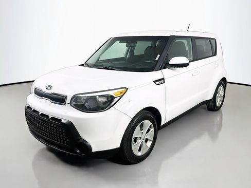 Used 2016 Kia Soul FWD image 3