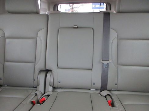 Used 2020 Chevrolet Suburban Premier w/ 6.2L Performance Package image 22