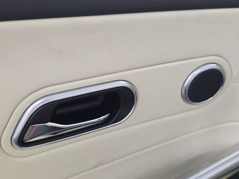 Used 2005 Chrysler Crossfire Limited RWD image 97
