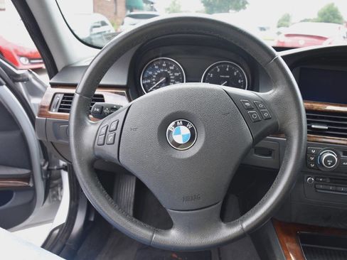Used 2010 BMW 328i Sedan RWD image 18