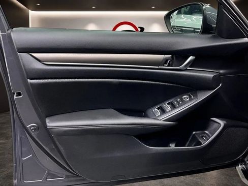 Used 2019 Honda Accord LX image 21
