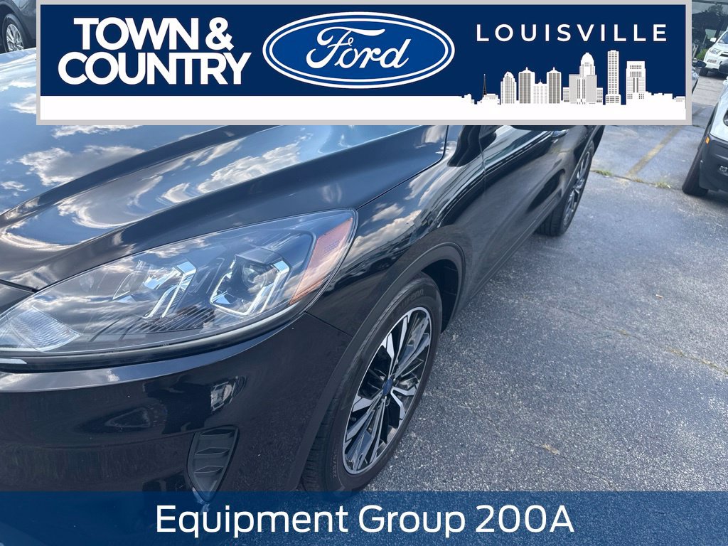 Used 2021 Ford Escape SE w/ SE Sport Appearance Package FWD image 7