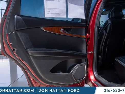 Used 2016 Lincoln MKX Reserve w/ Technology Package AWD/4WD image 17