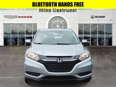 Used 2018 Honda HR-V LX image 2