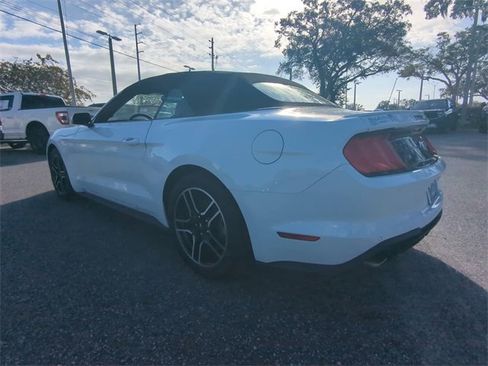 Used 2021 Ford Mustang Premium image 7