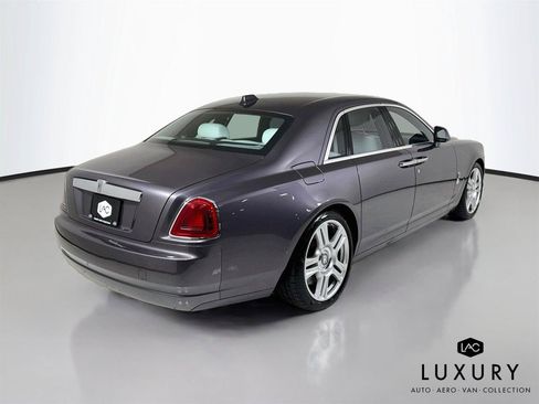 Used 2019 Rolls-Royce Ghost RWD image 6