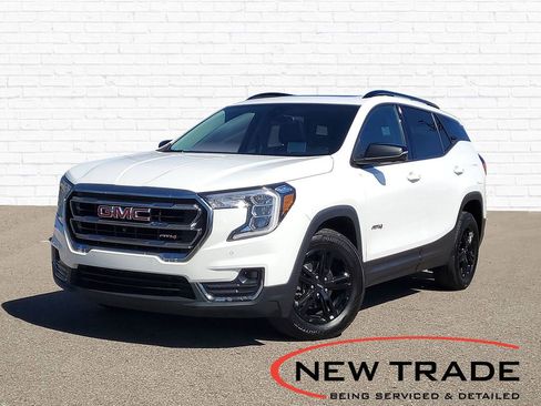 Used 2022 GMC Terrain AT4 w/ Infotainment Package II AWD/4WD image 1