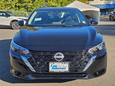 New 2025 Nissan Sentra SV w/ Trunk Package image 2