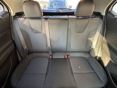 Used 2025 Buick Encore GX Preferred image 38