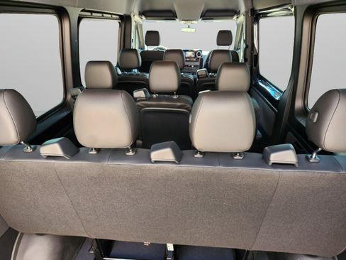 Used 2025 Mercedes-Benz Sprinter 2500 image 28