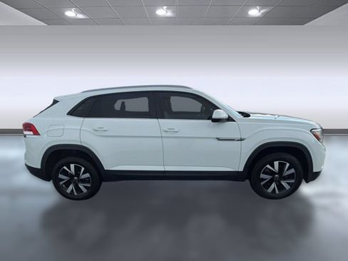 Used 2020 Volkswagen Atlas Cross Sport SE FWD image 7