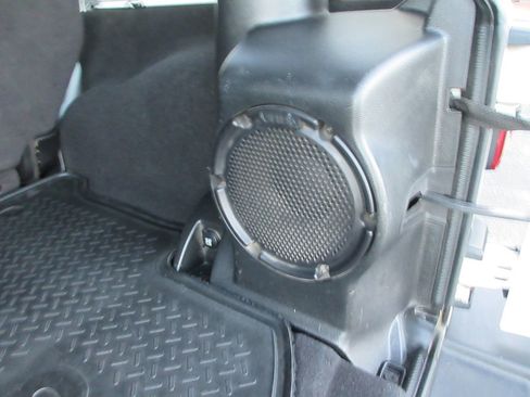 Used 2012 Jeep Wrangler Unlimited Sport image 13