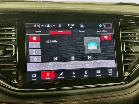 Used 2025 Dodge Durango GT AWD/4WD image 21