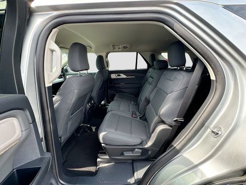 Certified 2025 Ford Explorer Active RWD image 24