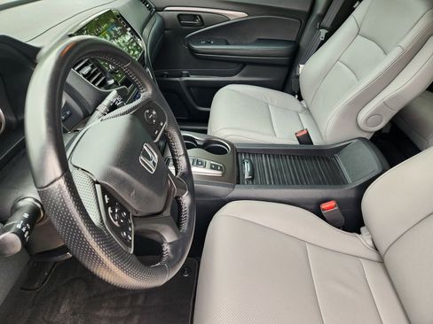 Used 2023 Honda Passport EX-L image 12