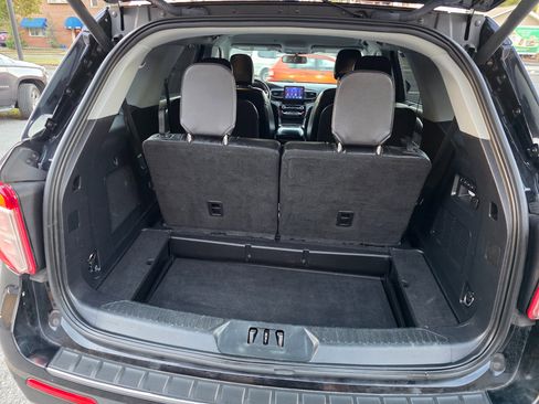 Used 2022 Ford Explorer Limited w/ Hybrid Equipment Group 310A image 14