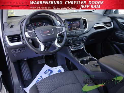 Used 2024 GMC Terrain SLE AWD/4WD image 15