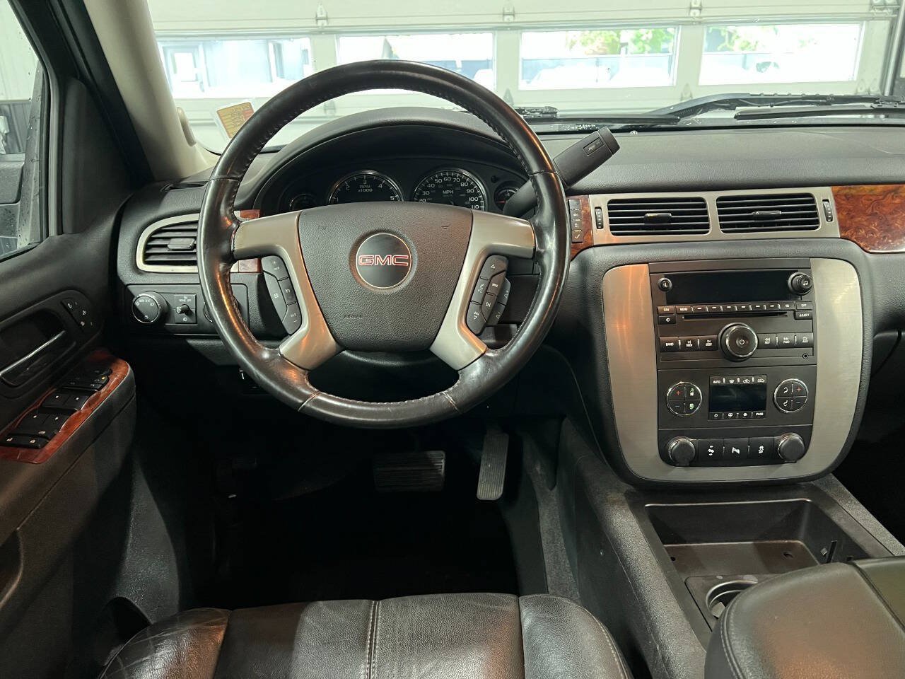 Used 2012 GMC Sierra 1500 SLT w/ SLT Convenience Package AWD/4WD image 8
