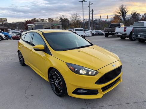 Used 2017 Ford Focus ST w/ Equipment Group 402A image 72