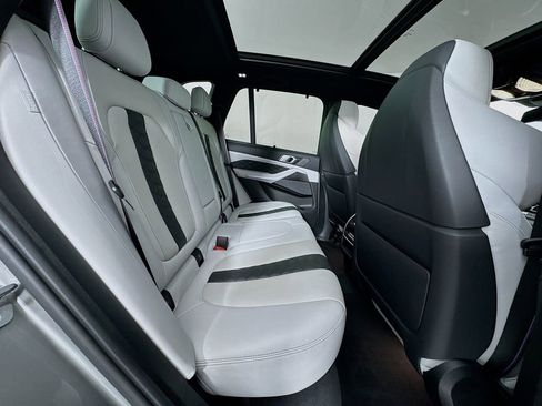 Used 2022 BMW X5 M w/ Competition Package 2 image 32