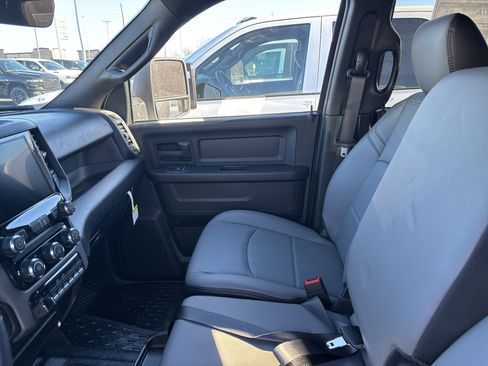 New 2026 RAM 4500 Tradesman w/ Chrome Appearance Group image 22