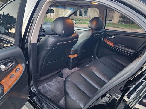 Used 2004 INFINITI I35 w/ Navigation Pkg image 16