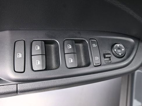 Certified 2024 Hyundai Venue SEL FWD image 26