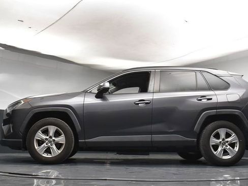 Used 2020 Toyota RAV4 XLE image 34